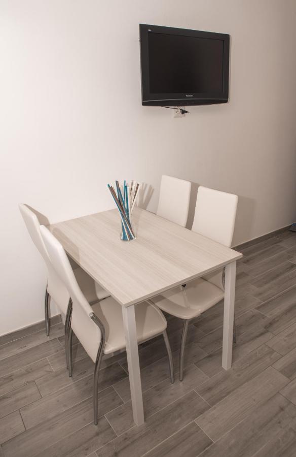 Casa Langellotti Smart Apartment Наполи Екстериор снимка