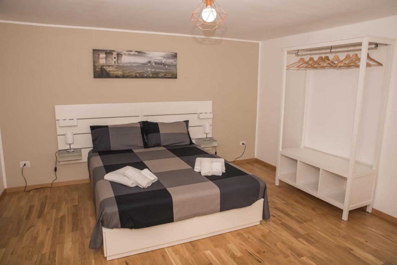 Casa Langellotti Smart Apartment Наполи Екстериор снимка