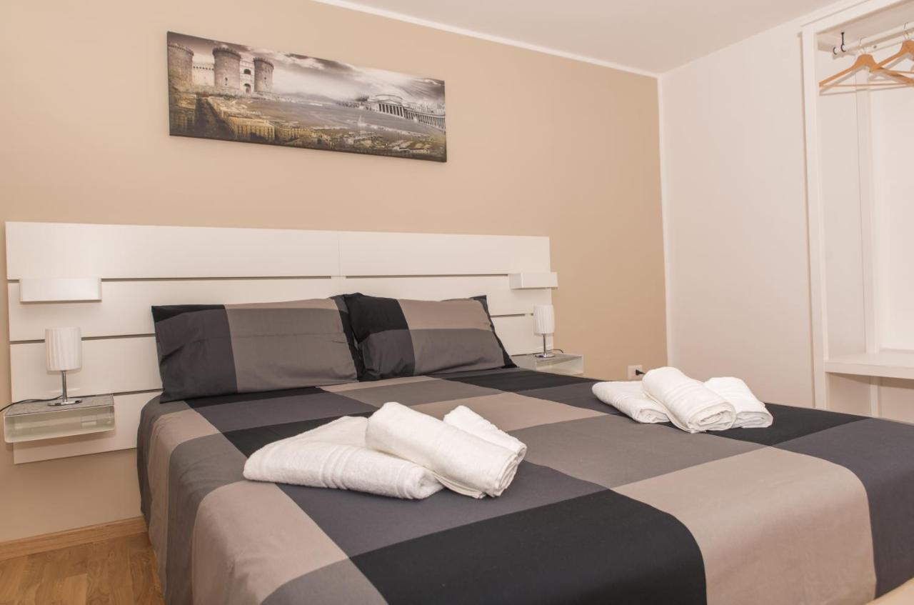 Casa Langellotti Smart Apartment Наполи Екстериор снимка