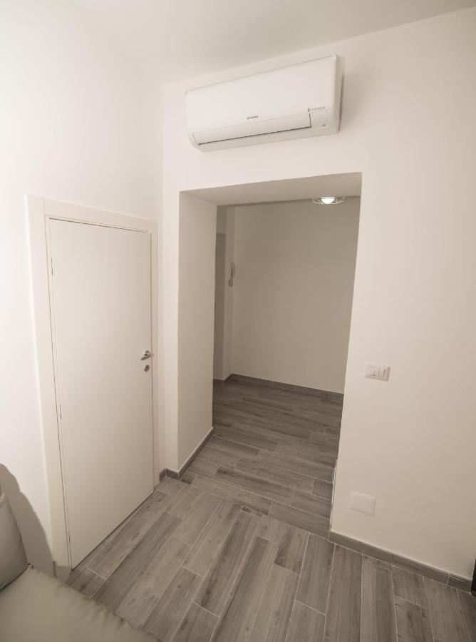 Casa Langellotti Smart Apartment Наполи Екстериор снимка